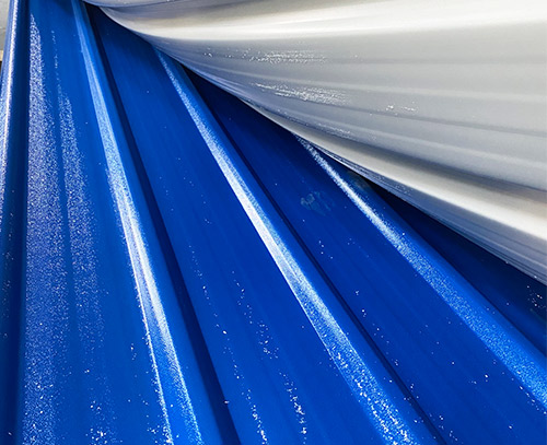 上藍下白梯形瓦